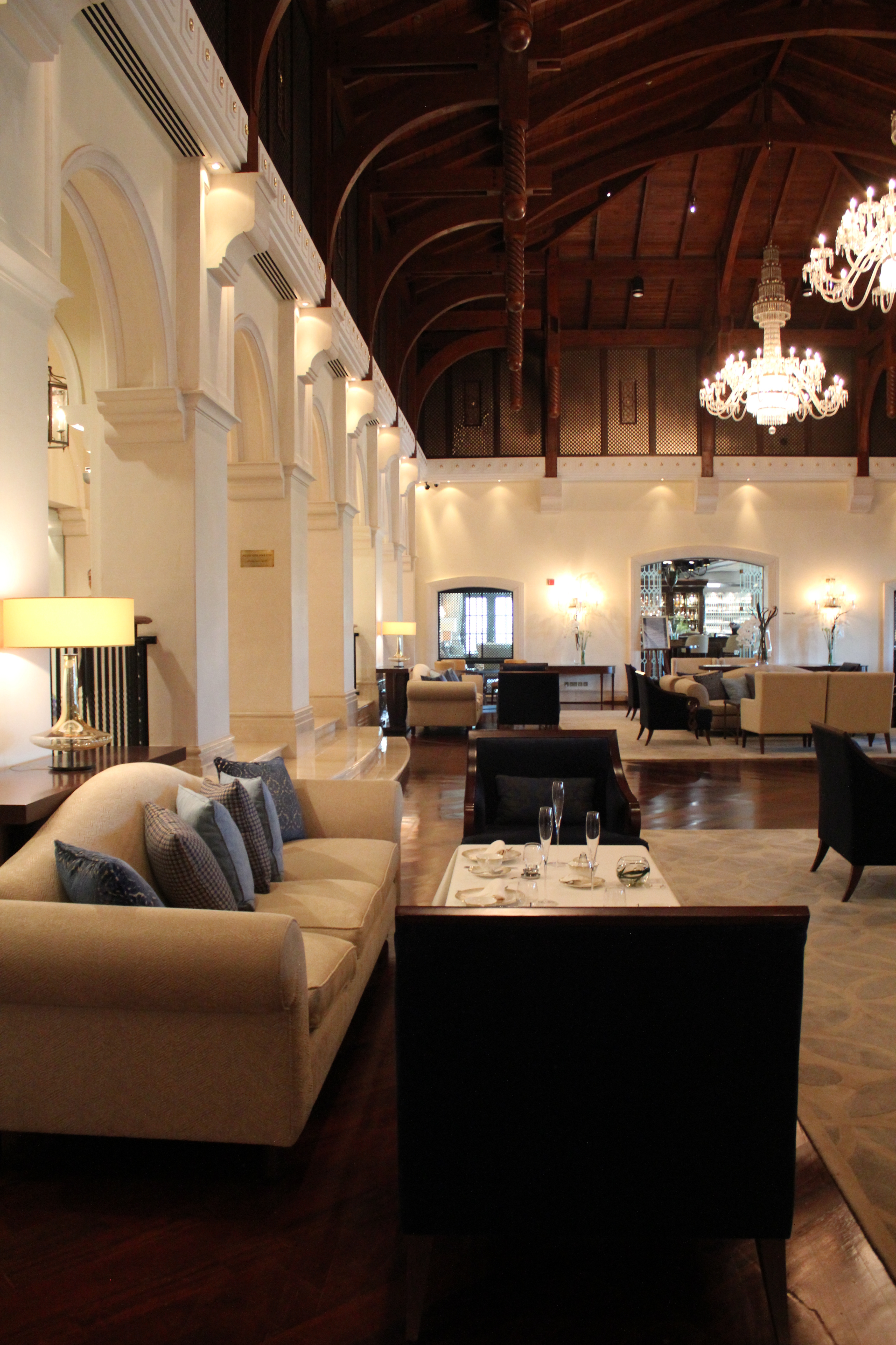 RITZ-CARLTON-DUBAI
