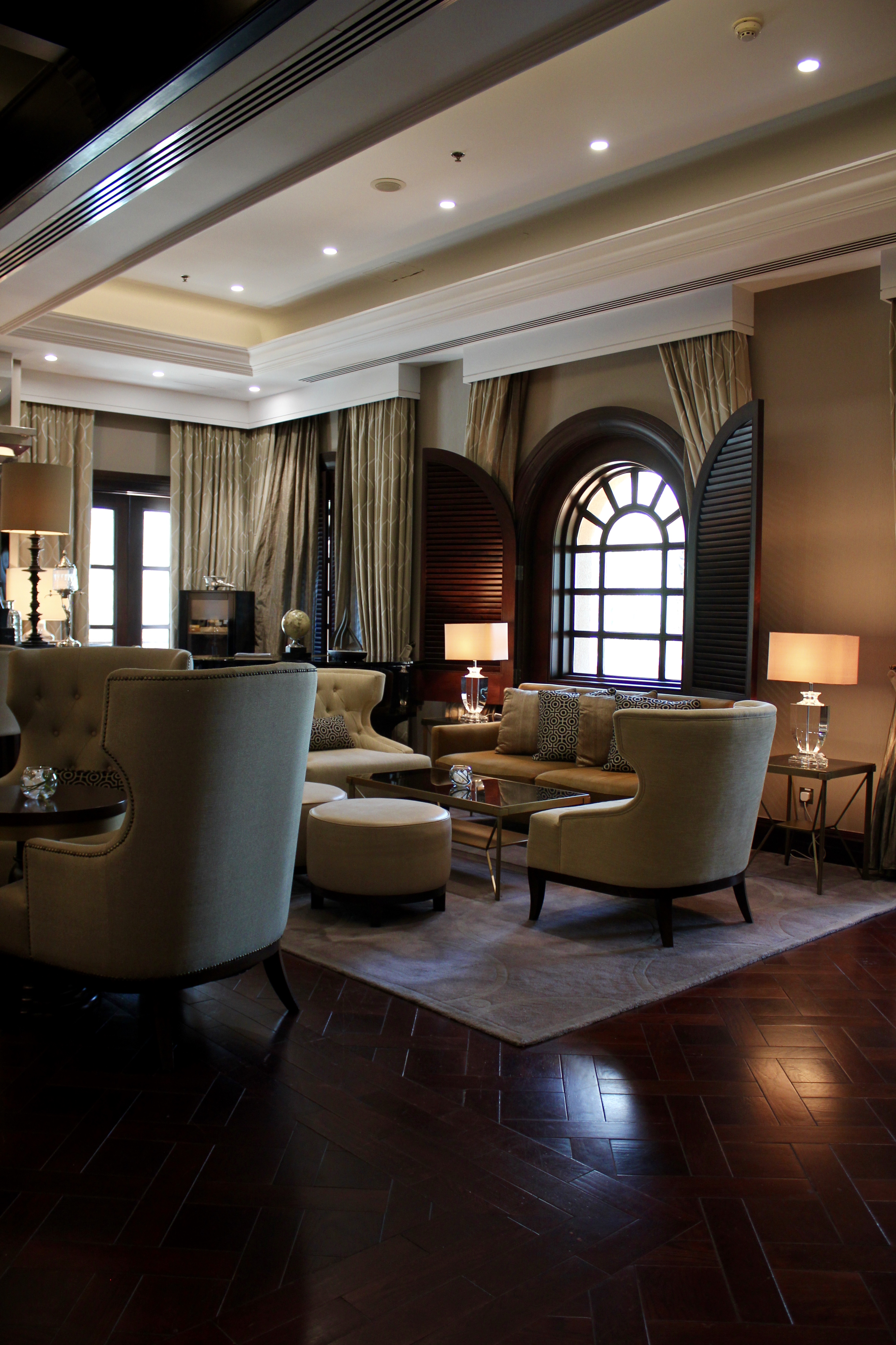 RITZ-CARLTON-DUBAI