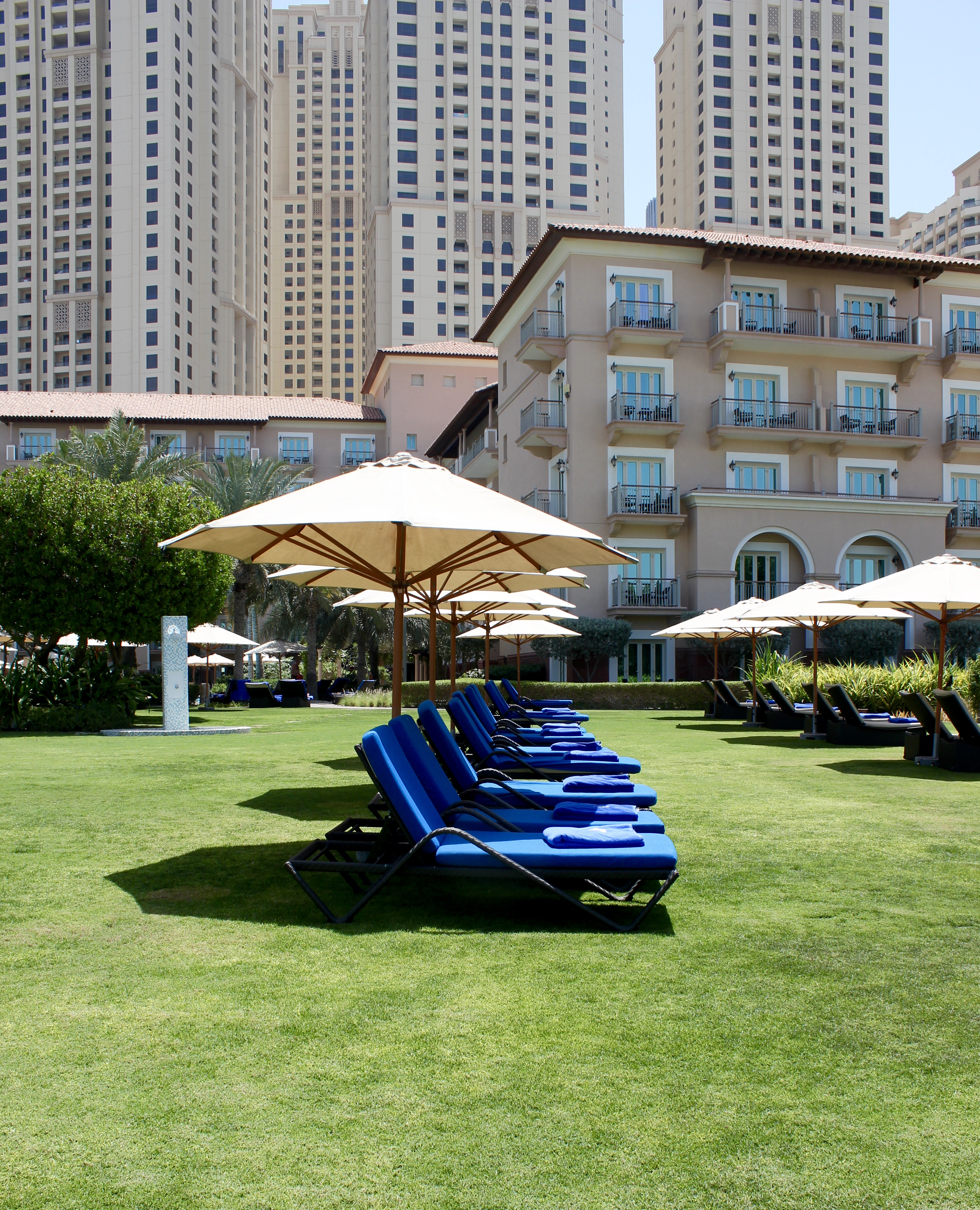 RITZ-CARLTON-DUBAI