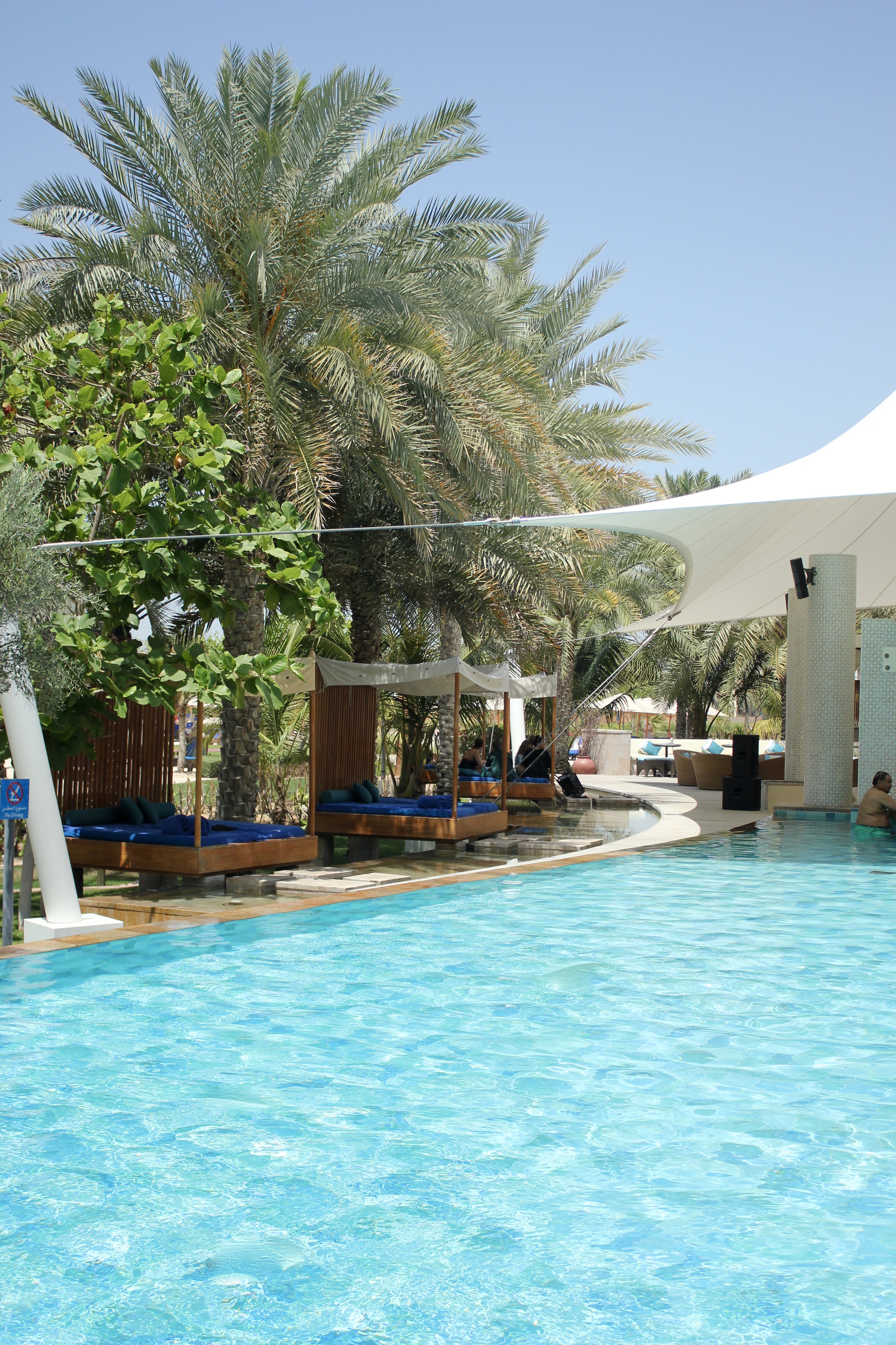 RITZ-CARLTON-DUBAI