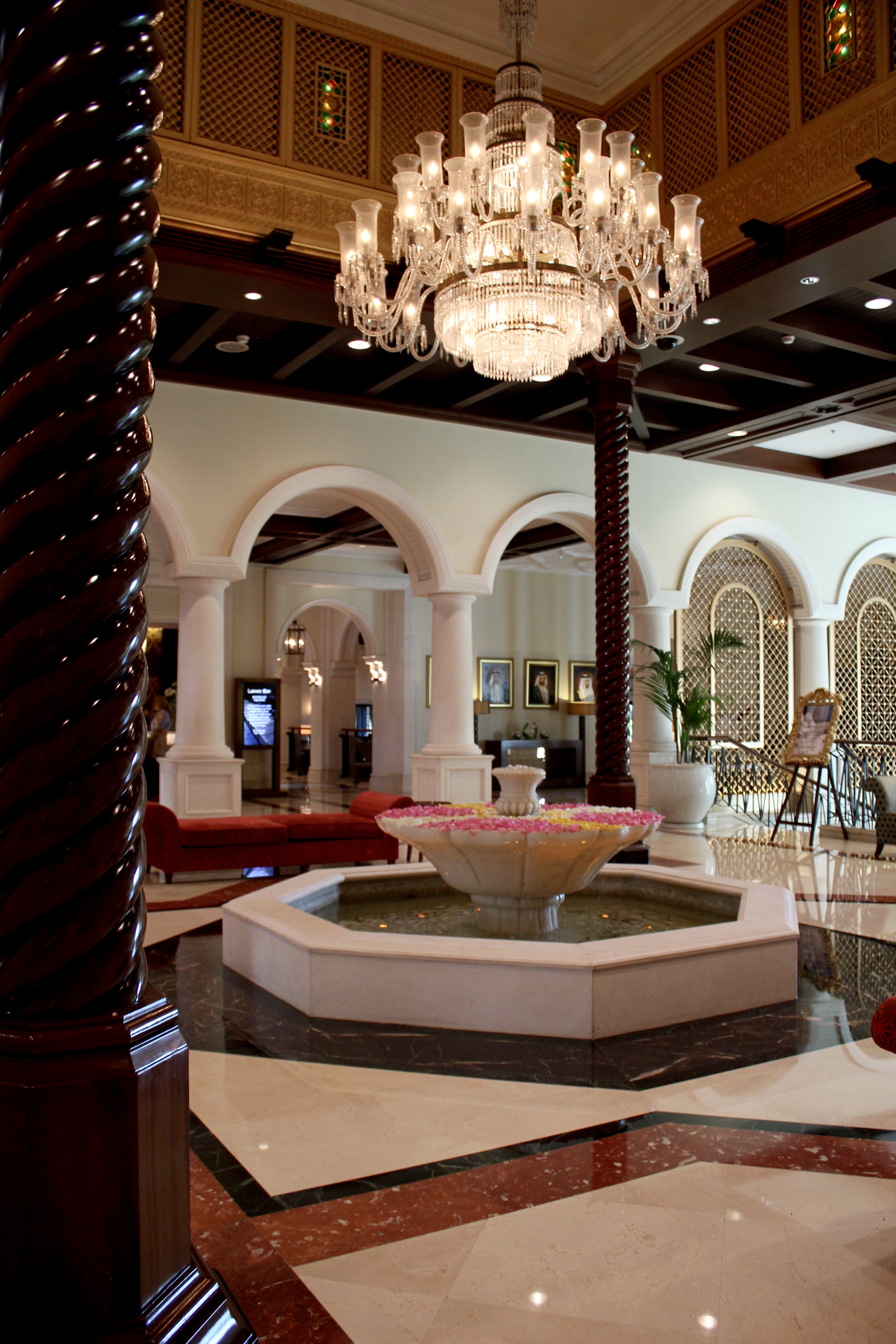 RITZ-CARLTON-DUBAI