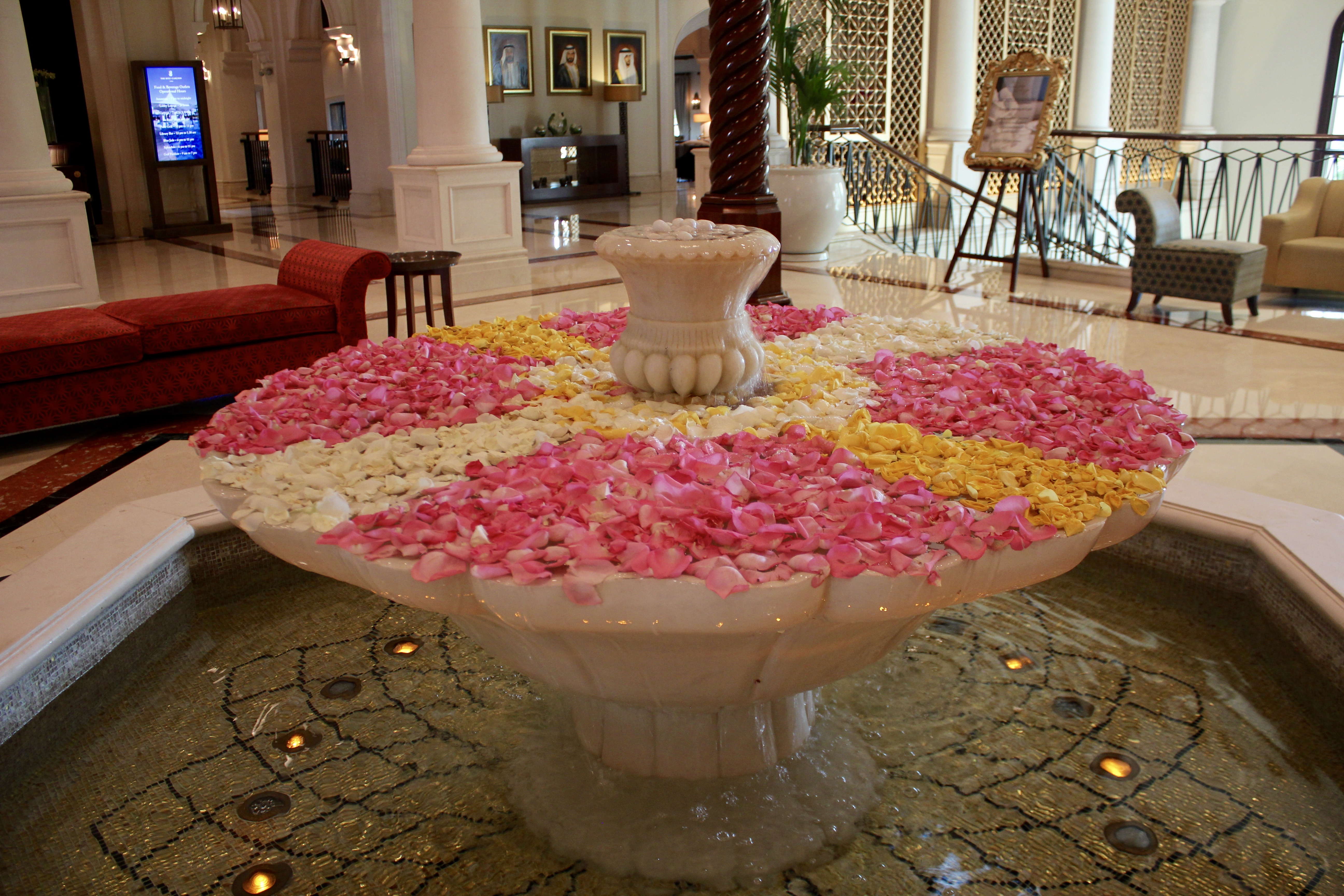 RITZ-CARLTON-DUBAI