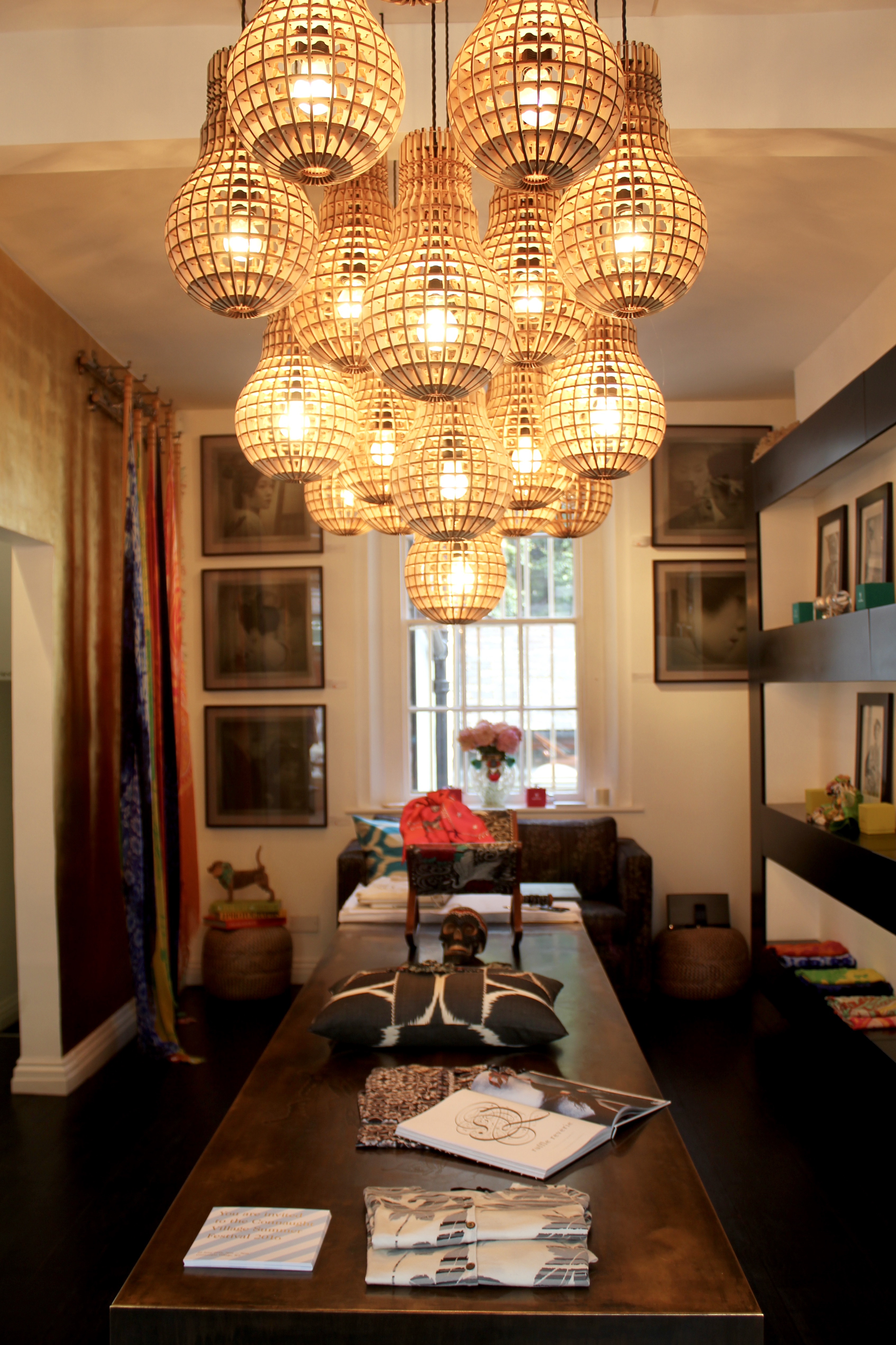 LONDON-CONNAUGHT-VILLAGE