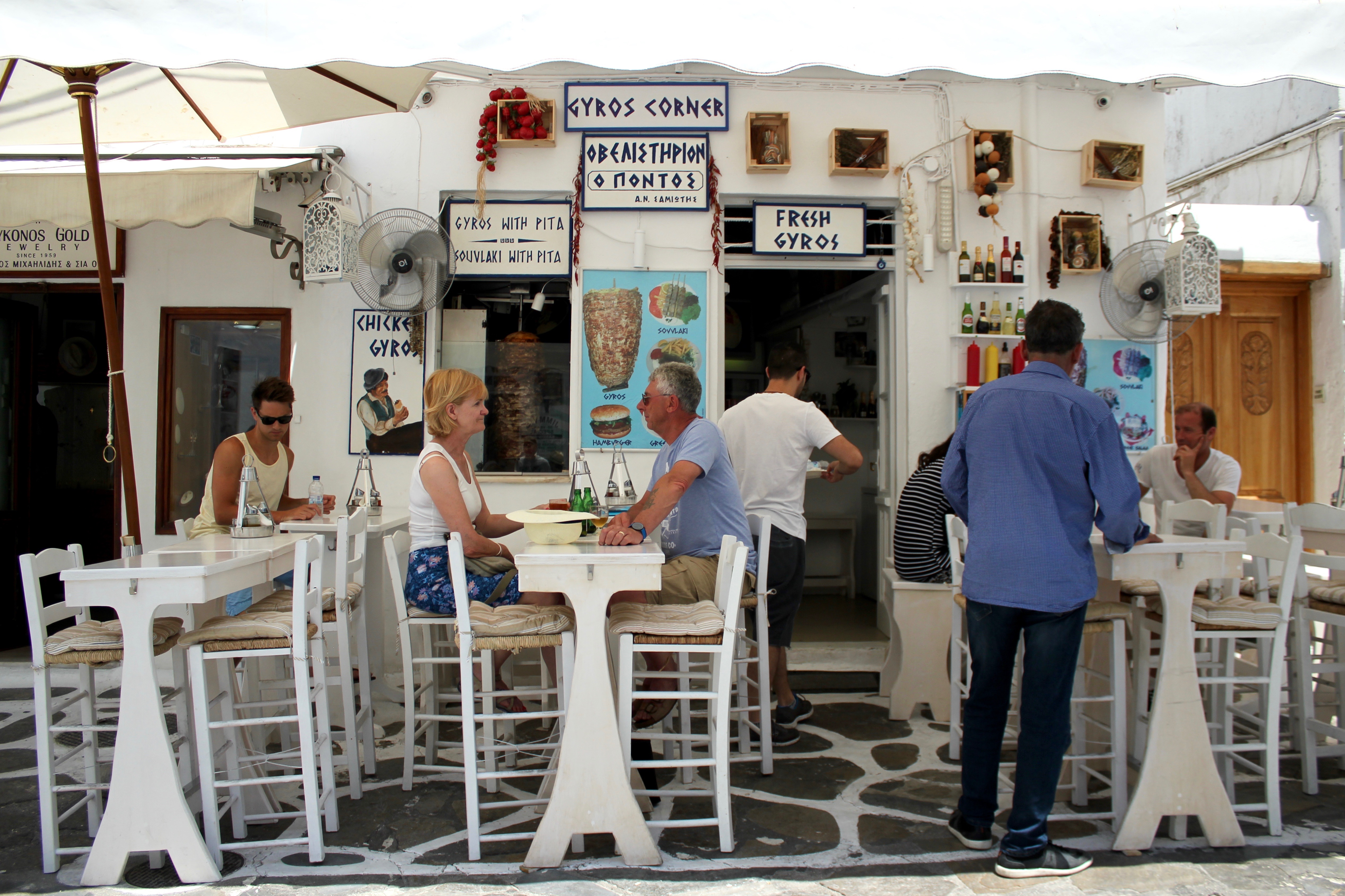 mykonos-souvlaki