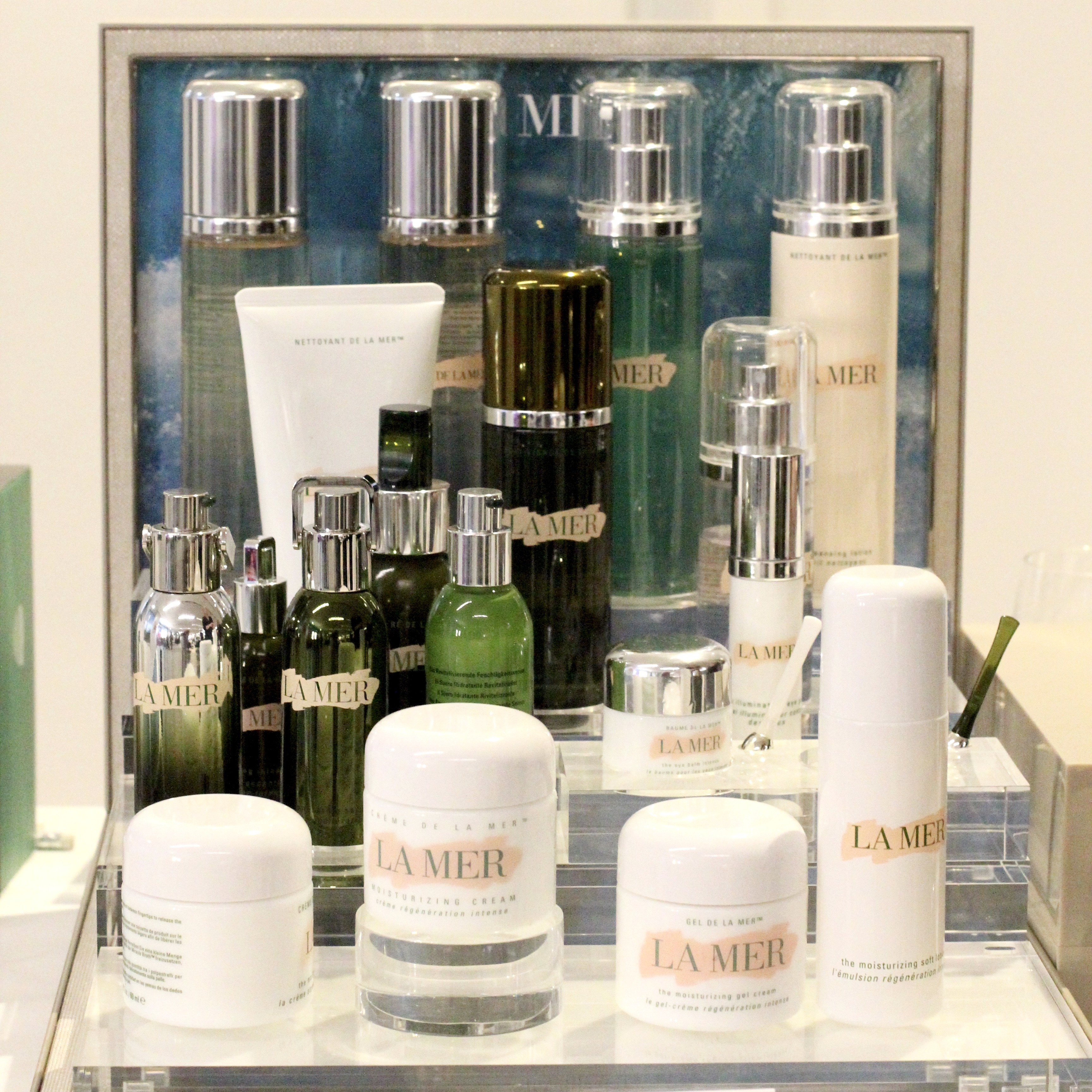 Travel Beautifully : The Ultimate Guide to Airport Beauty Services