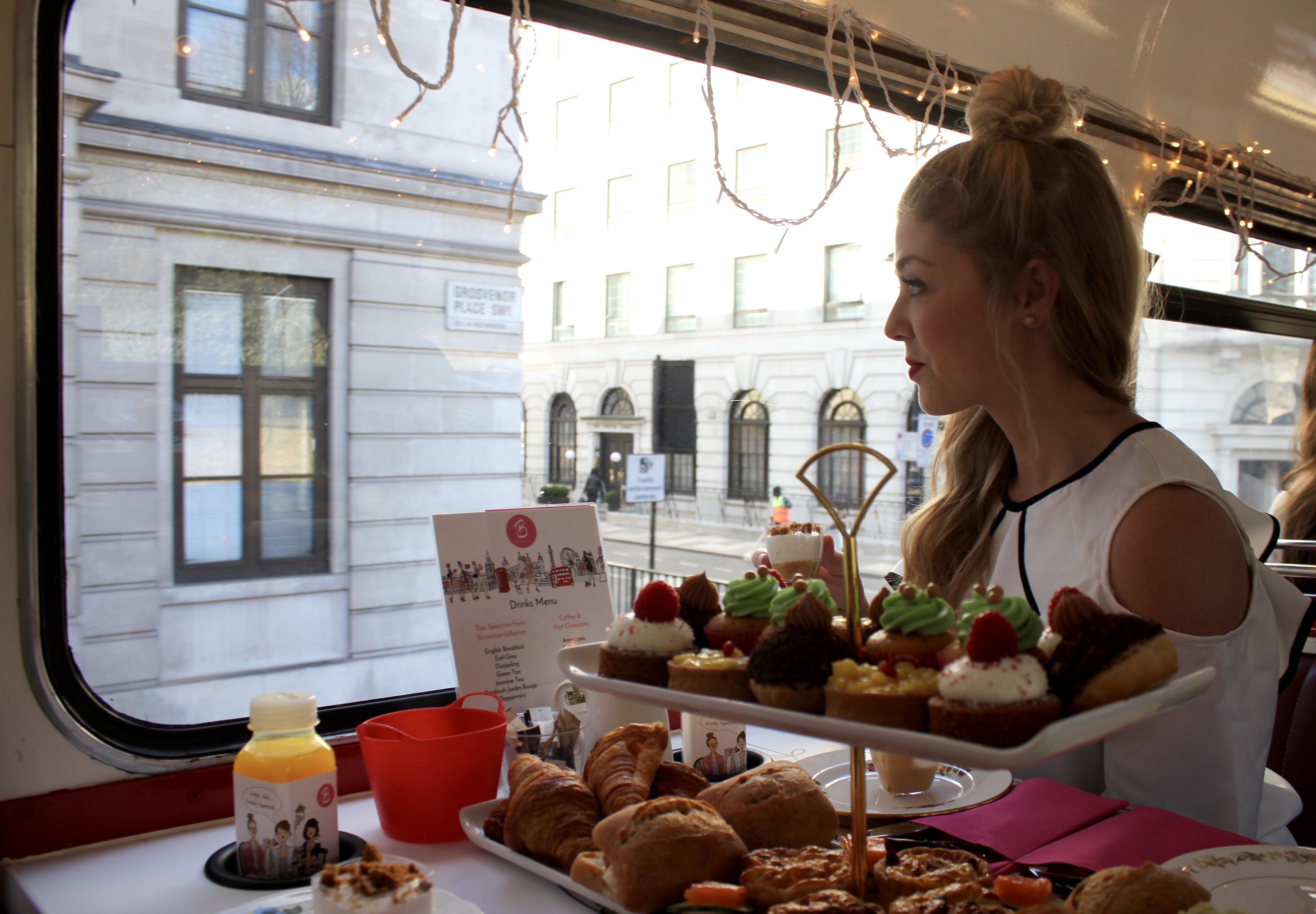 B BAKERY AFTERNOON TEA BUS TOUR