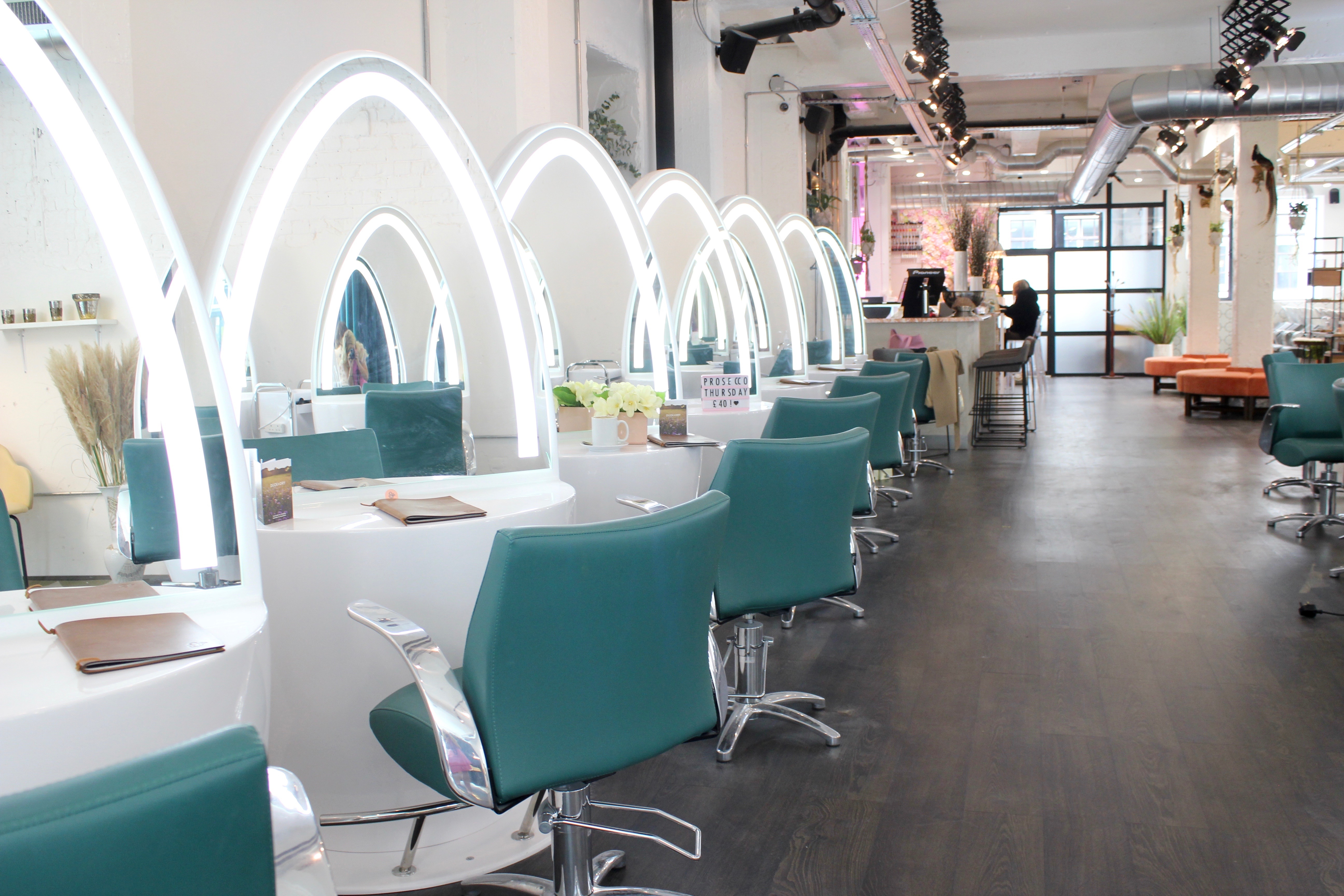 5 WAYS TO SPLURGE IN LONDON WITHOUT THE COST | the belle abroad