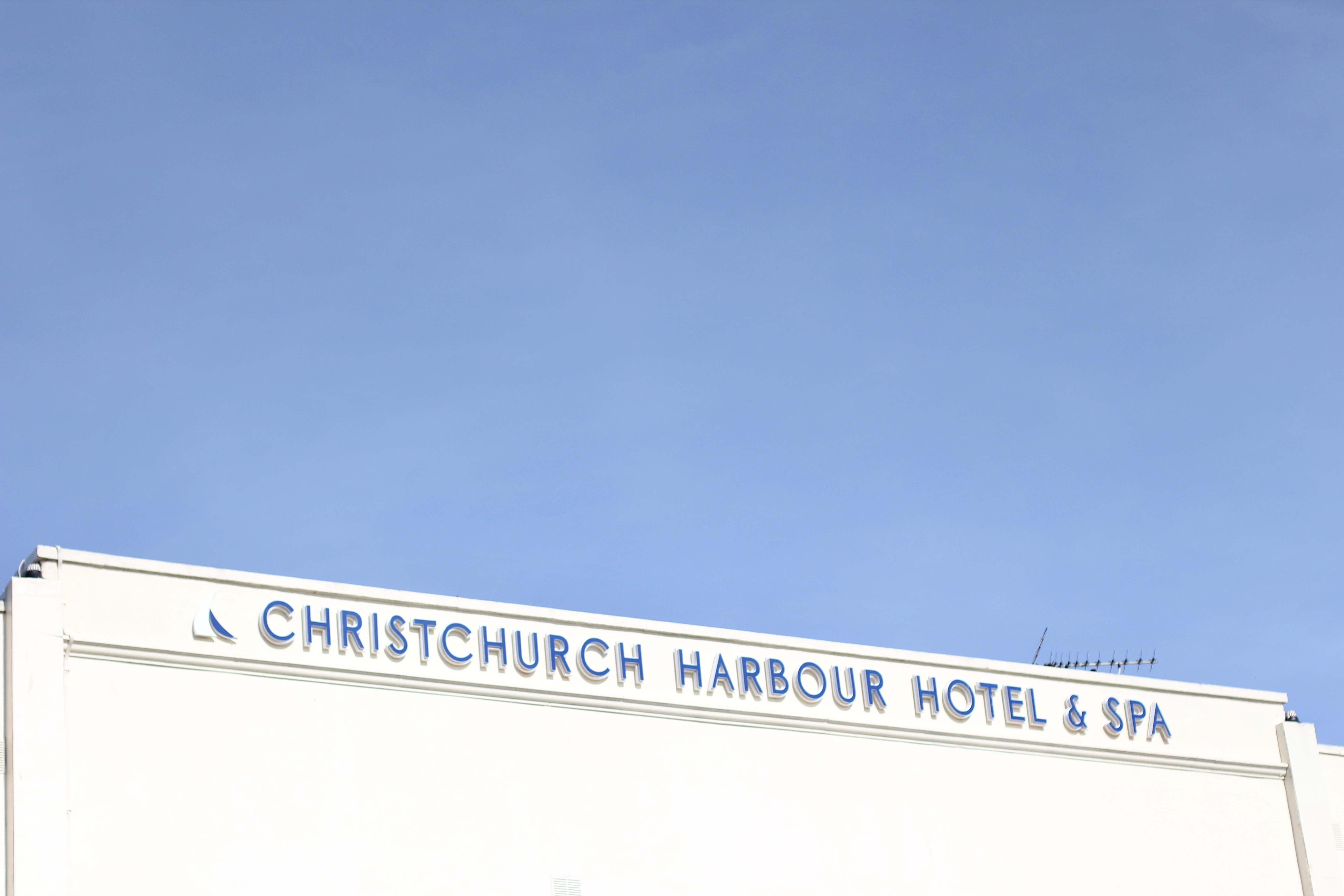 GIRLS GETAWAY HARBOUR HOTEL | the belle abroad