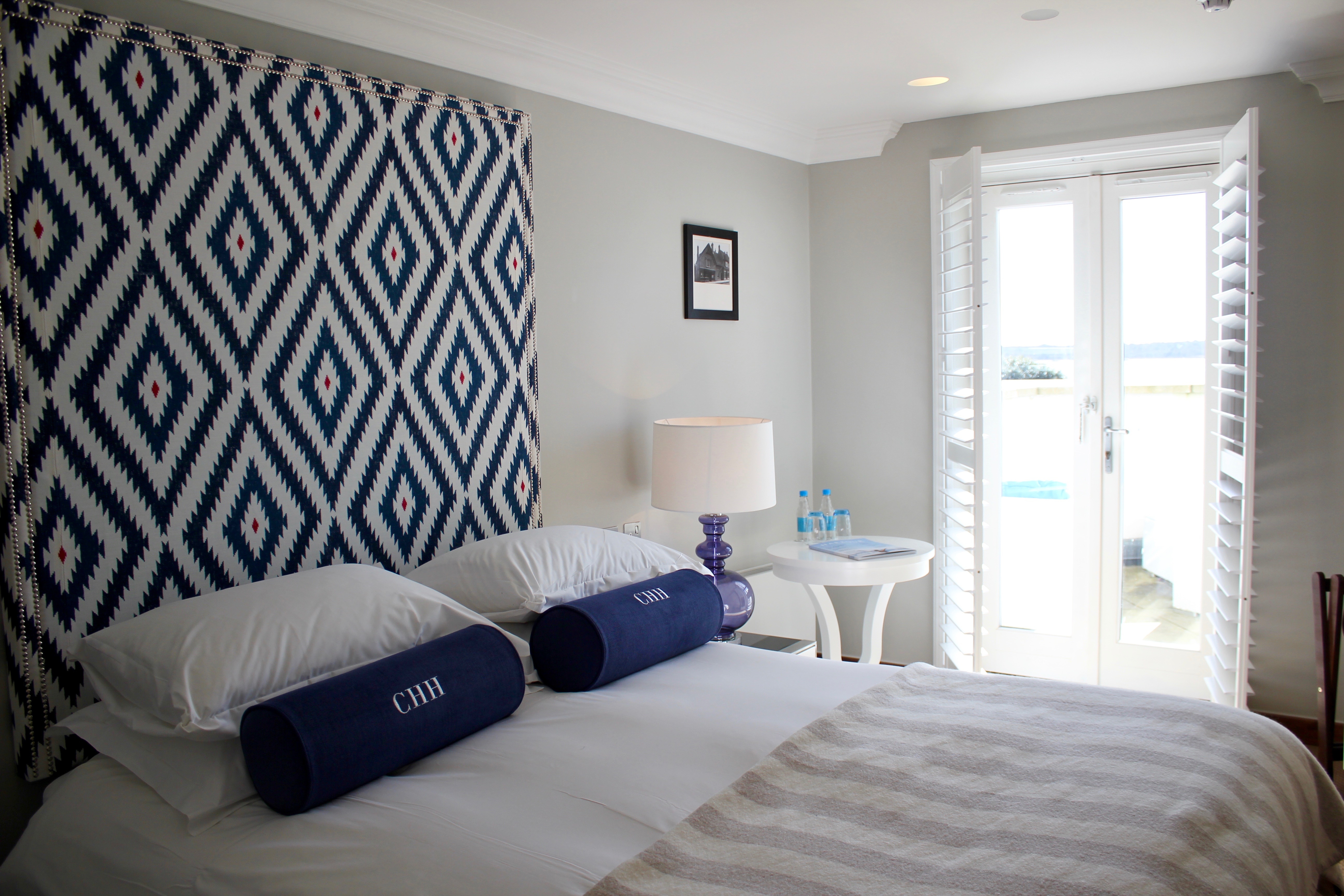 GIRLS GETAWAY HARBOUR HOTEL | the belle abroad