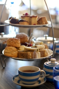 GIRLS GETAWAY HARBOUR HOTEL | the belle abroad