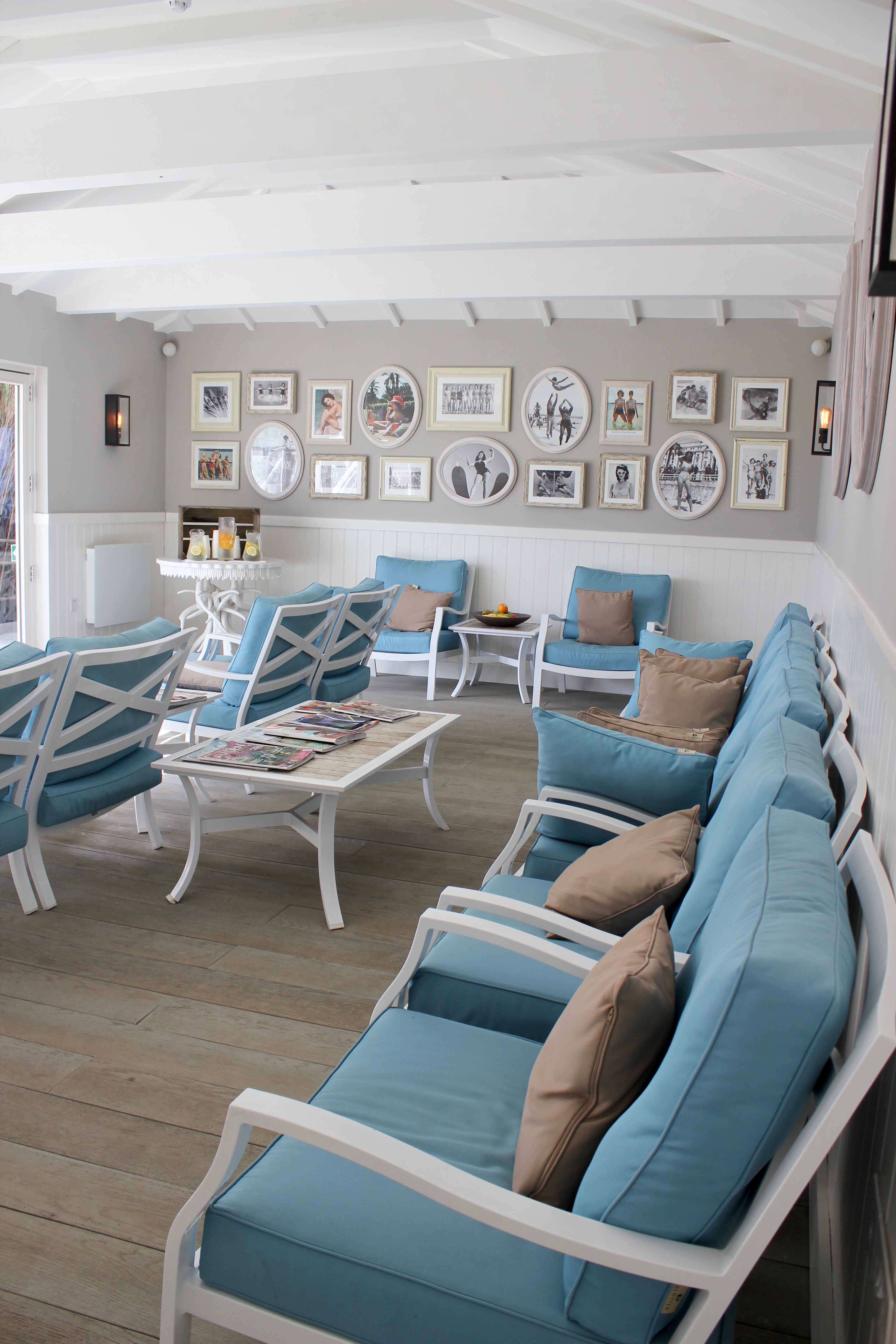 GIRLS GETAWAY HARBOUR HOTEL | the belle abroad