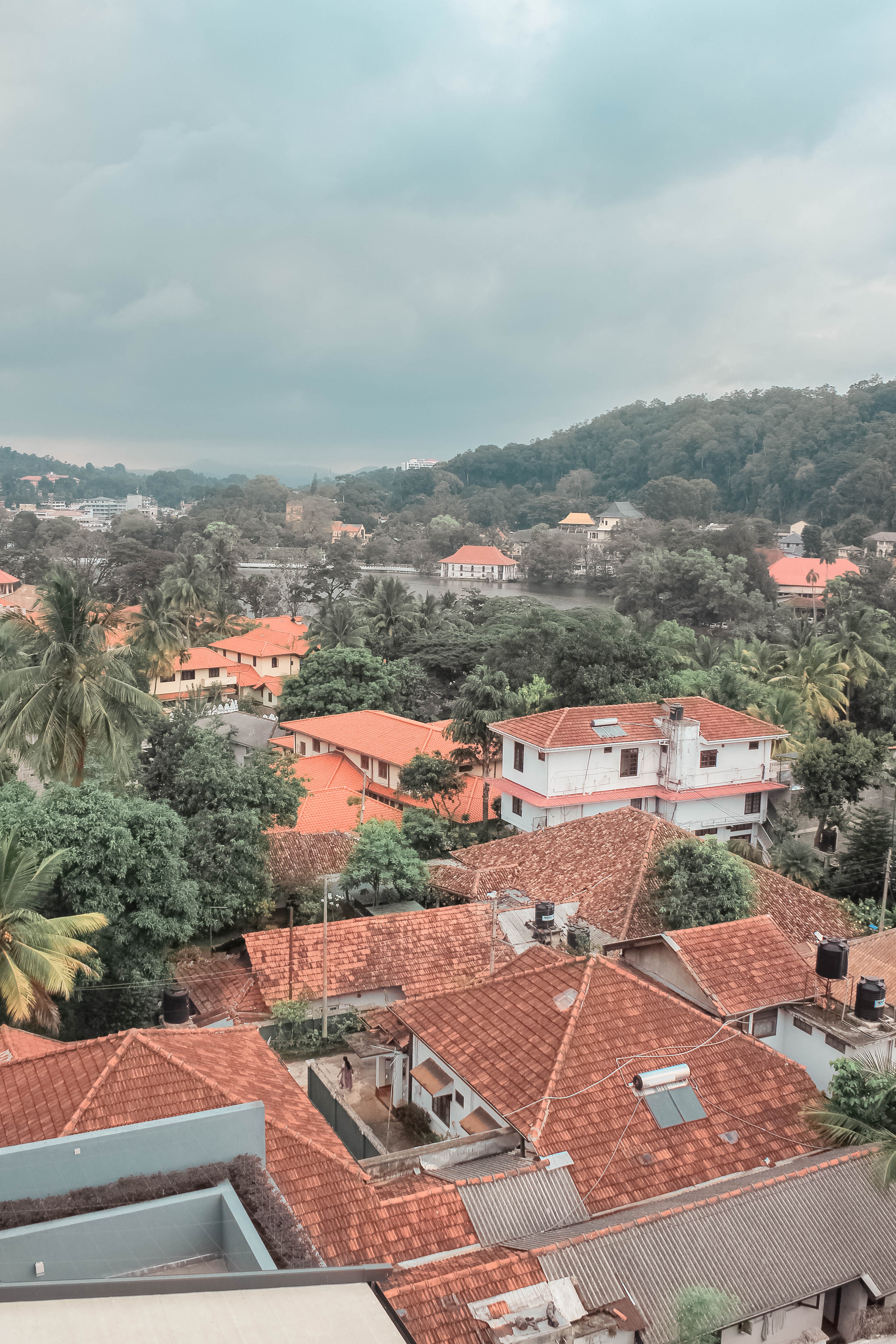 Historical Kandy & the OZO | the belle abroad