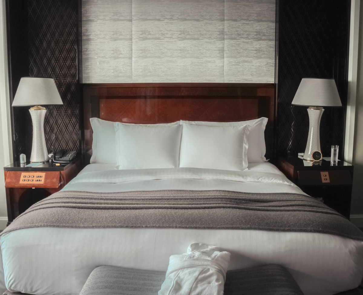 SLEEPING ABOVE TOKYO : A STAY AT THE RITZ CARLTON | the belle abroad