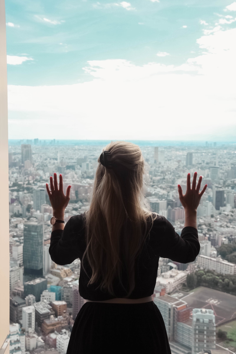 SLEEPING ABOVE TOKYO : A STAY AT THE RITZ CARLTON | the belle abroad