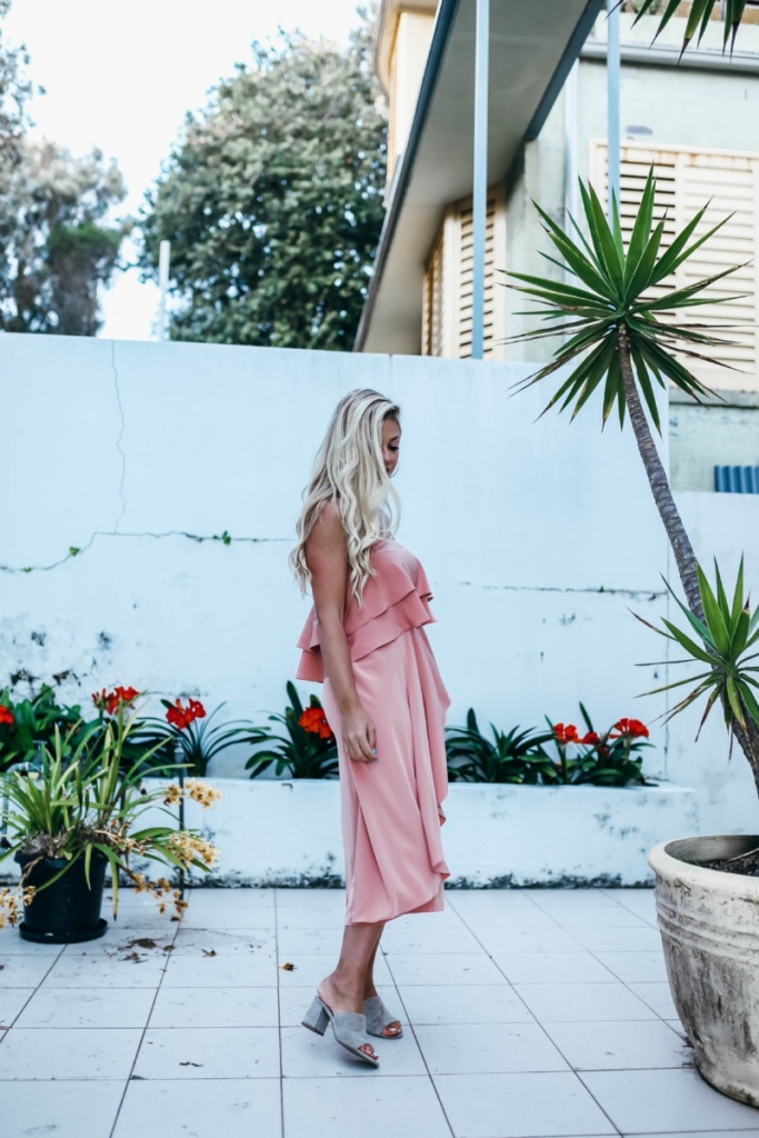 Paper Crown Ruffles | the belle abroad